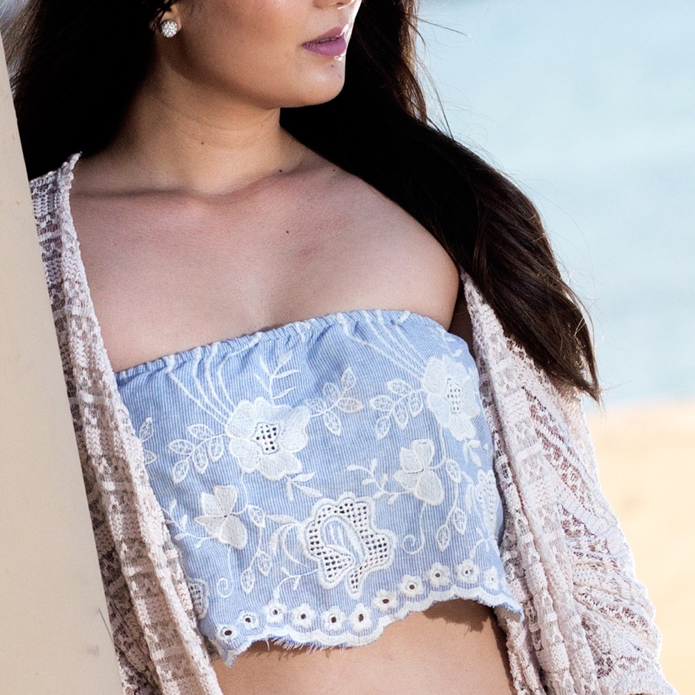 Strapless crop top